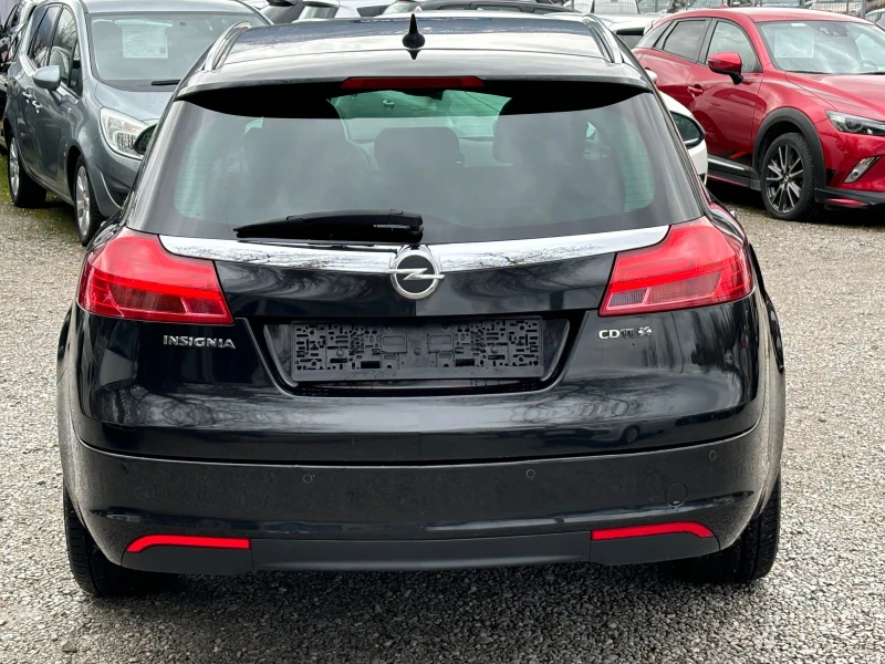 Opel Insignia 2.0 CDTI 4x4, снимка 5 - Автомобили и джипове - 48294508