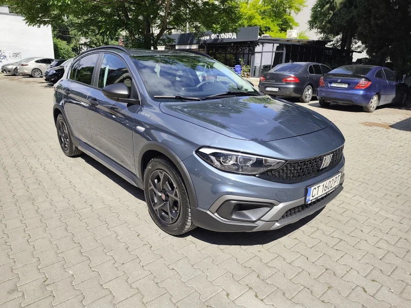 Fiat Tipo CROSS 1.6, снимка 2 - Автомобили и джипове - 52668345