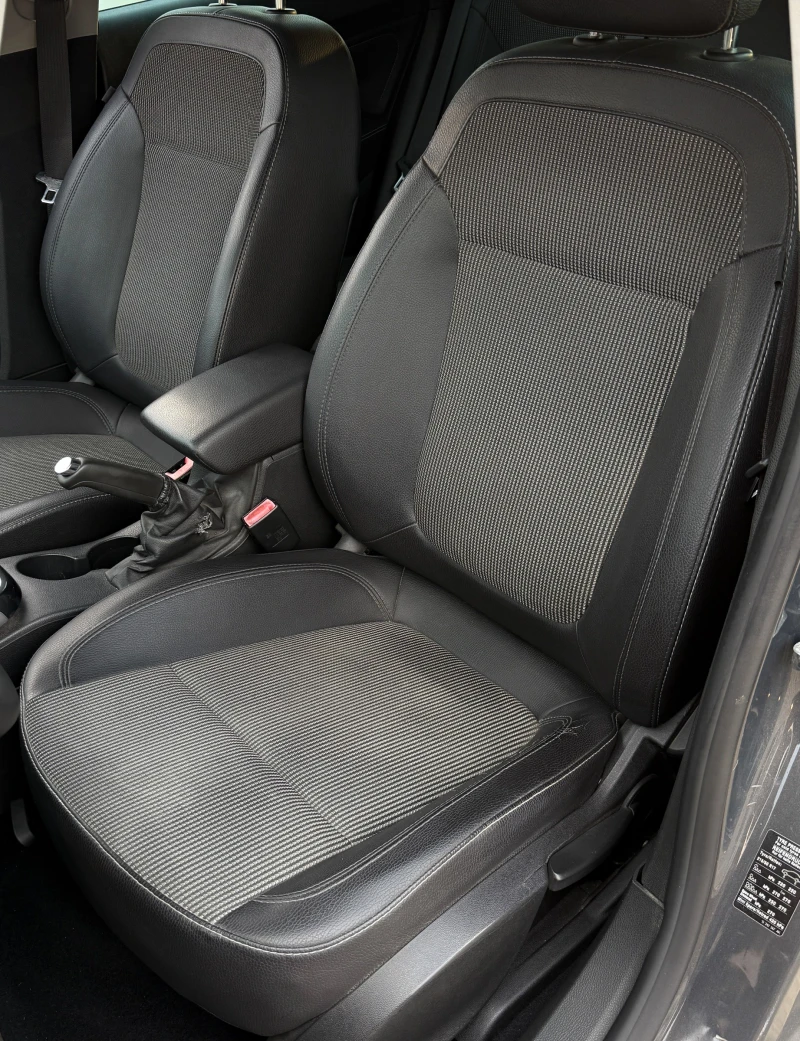 Opel Astra LPG 1.4T, снимка 11 - Автомобили и джипове - 51278396