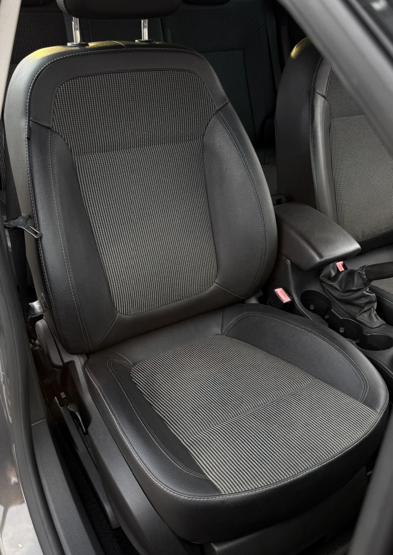 Opel Astra LPG 1.4T, снимка 12 - Автомобили и джипове - 51278396