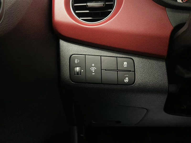 Hyundai I10 1.2 Style Automatik NAVI| BTH| CARPLAY| SHZ| LHZ, снимка 17 - Автомобили и джипове - 52539035