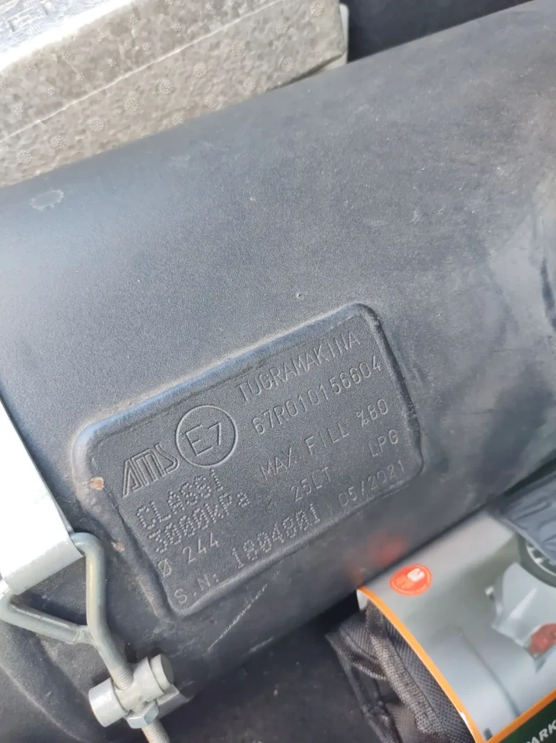 BMW 316, снимка 10 - Автомобили и джипове - 53447379