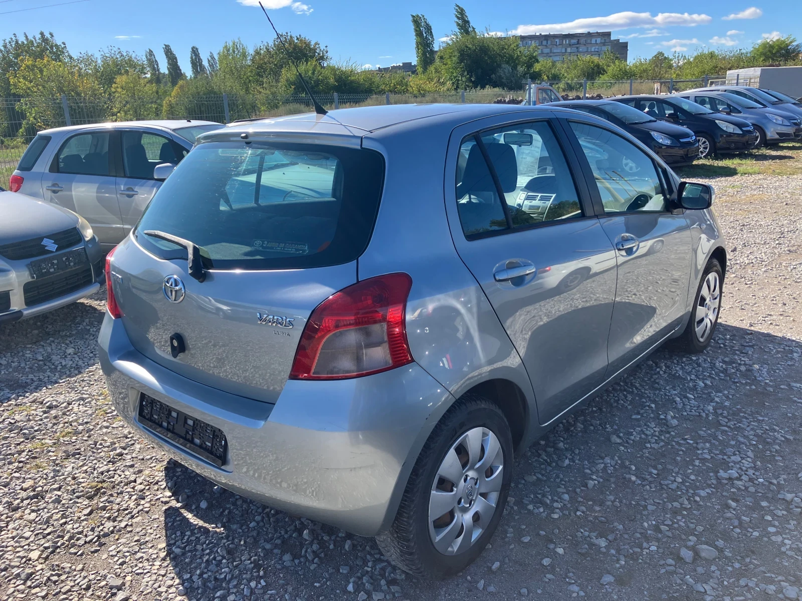 Toyota Yaris 1.3 VVT-I KLIMA - изображение 4