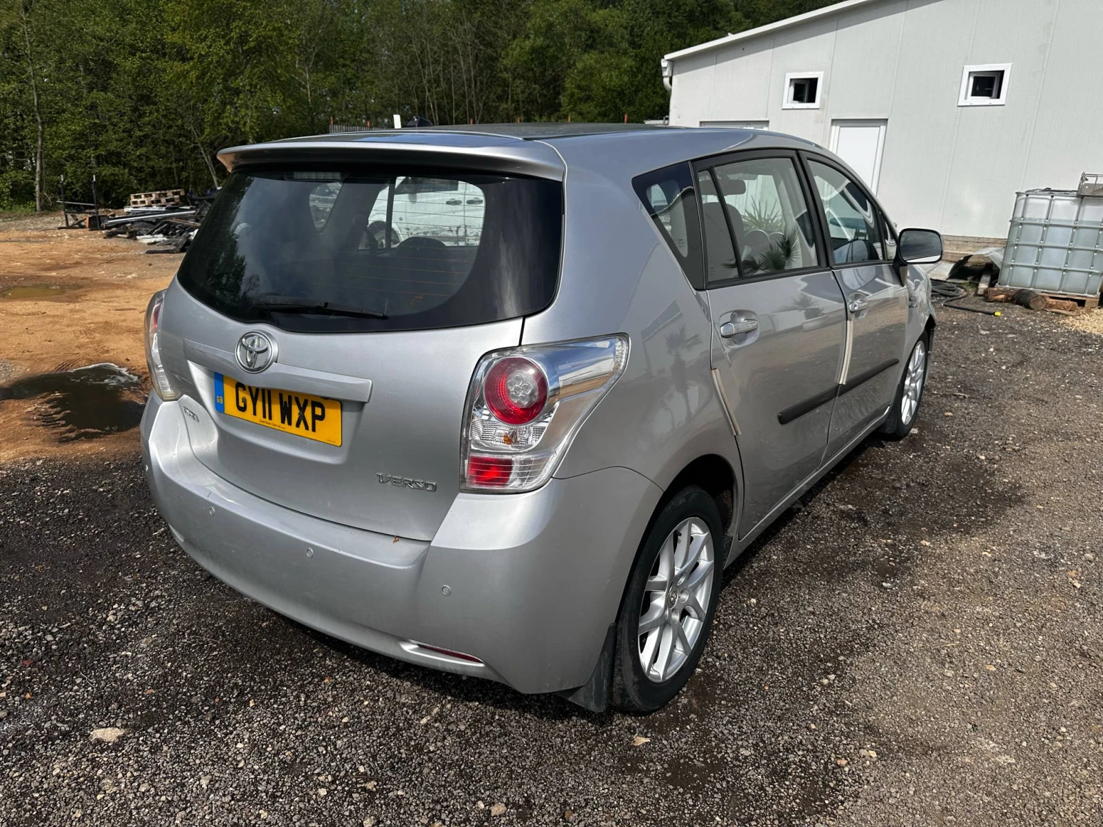 Toyota Verso 2.2 дизел, 150 к.с. - изображение 4