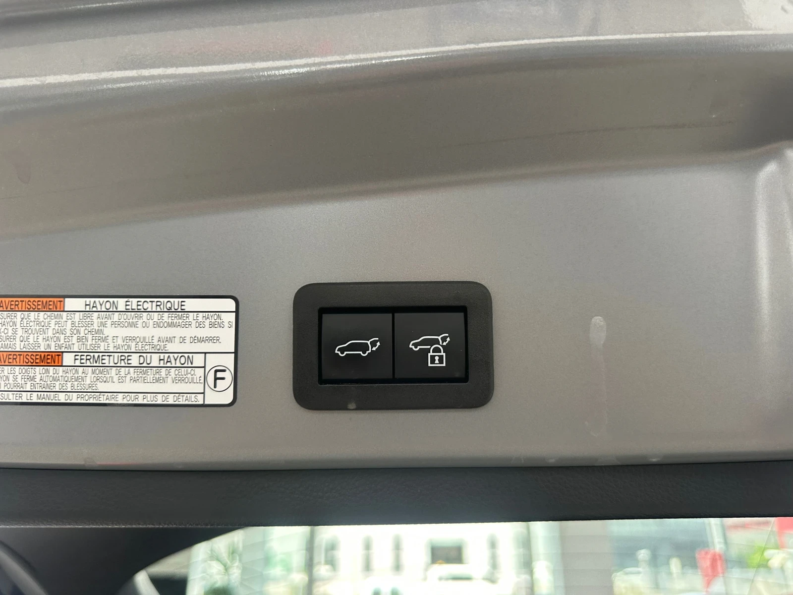 Toyota Corolla Cross 4x4* Панорама* 2.0 - изображение 6