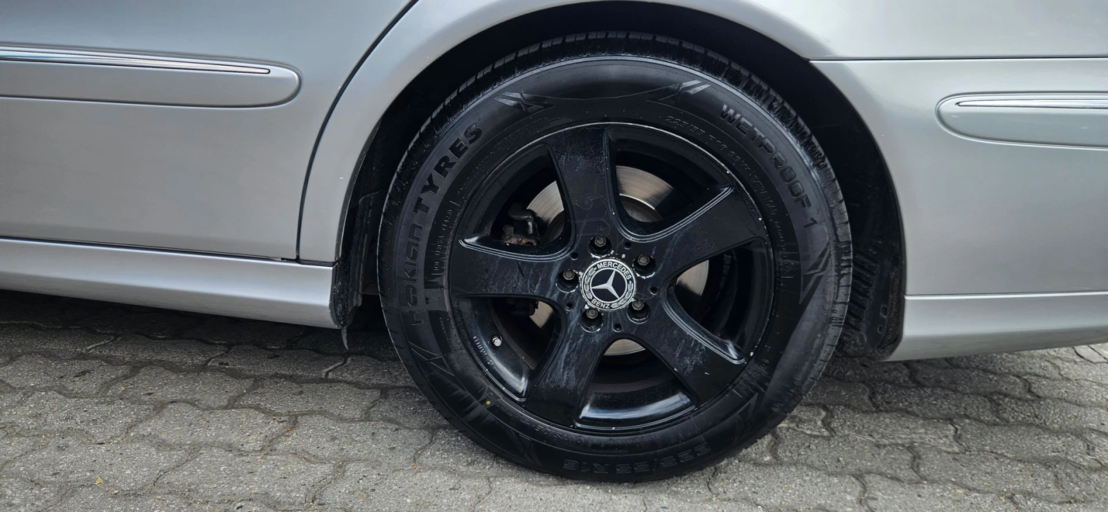 Mercedes-Benz E 320  - изображение 6