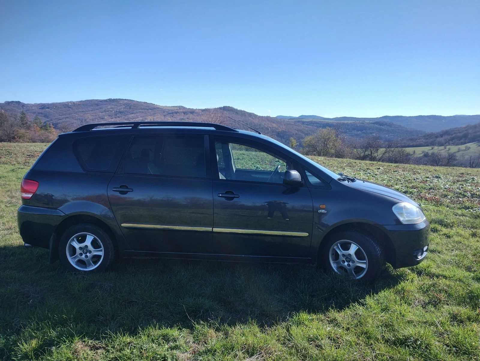 Toyota Avensis verso  - изображение 9