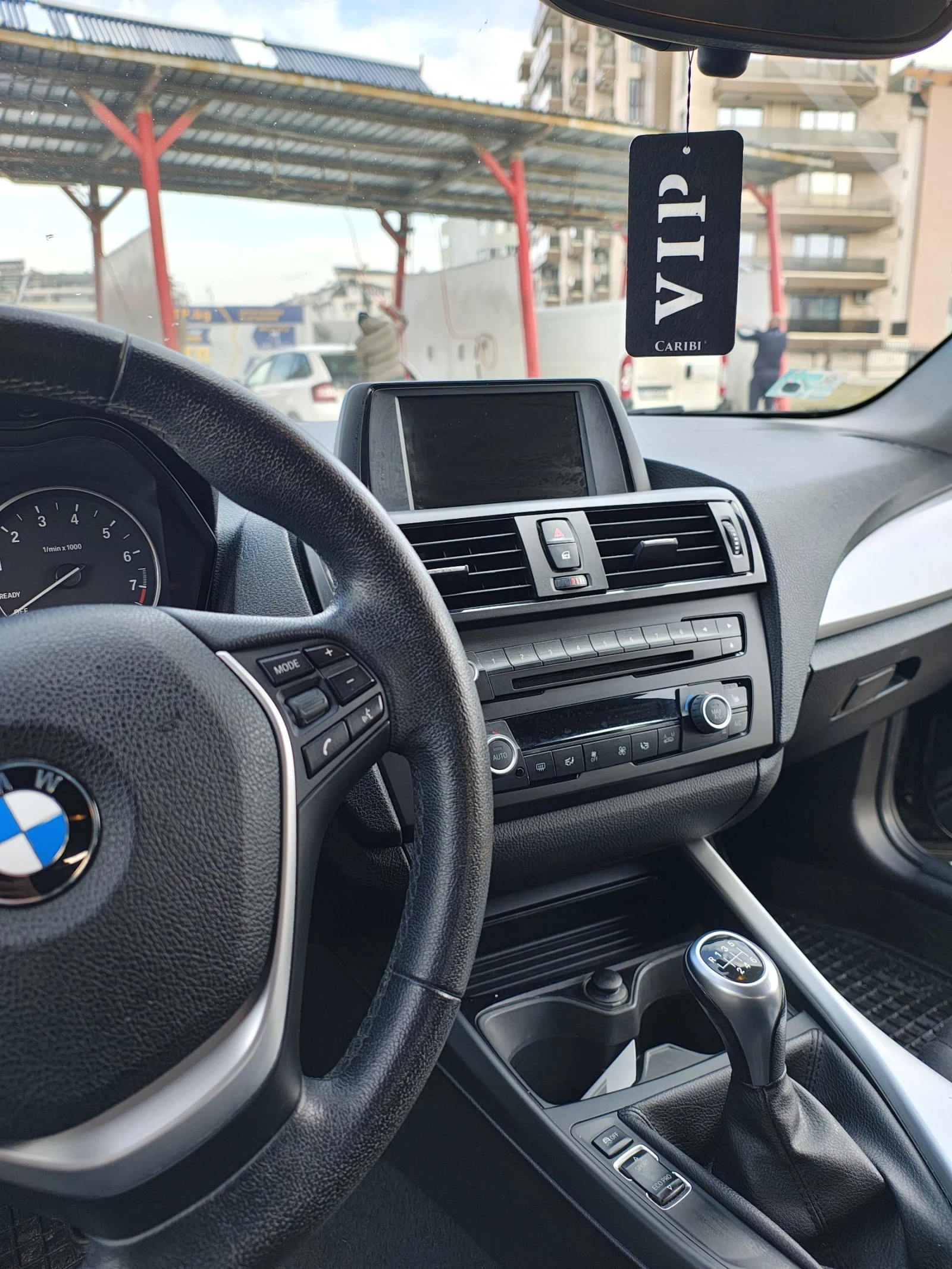 BMW 116  - изображение 10