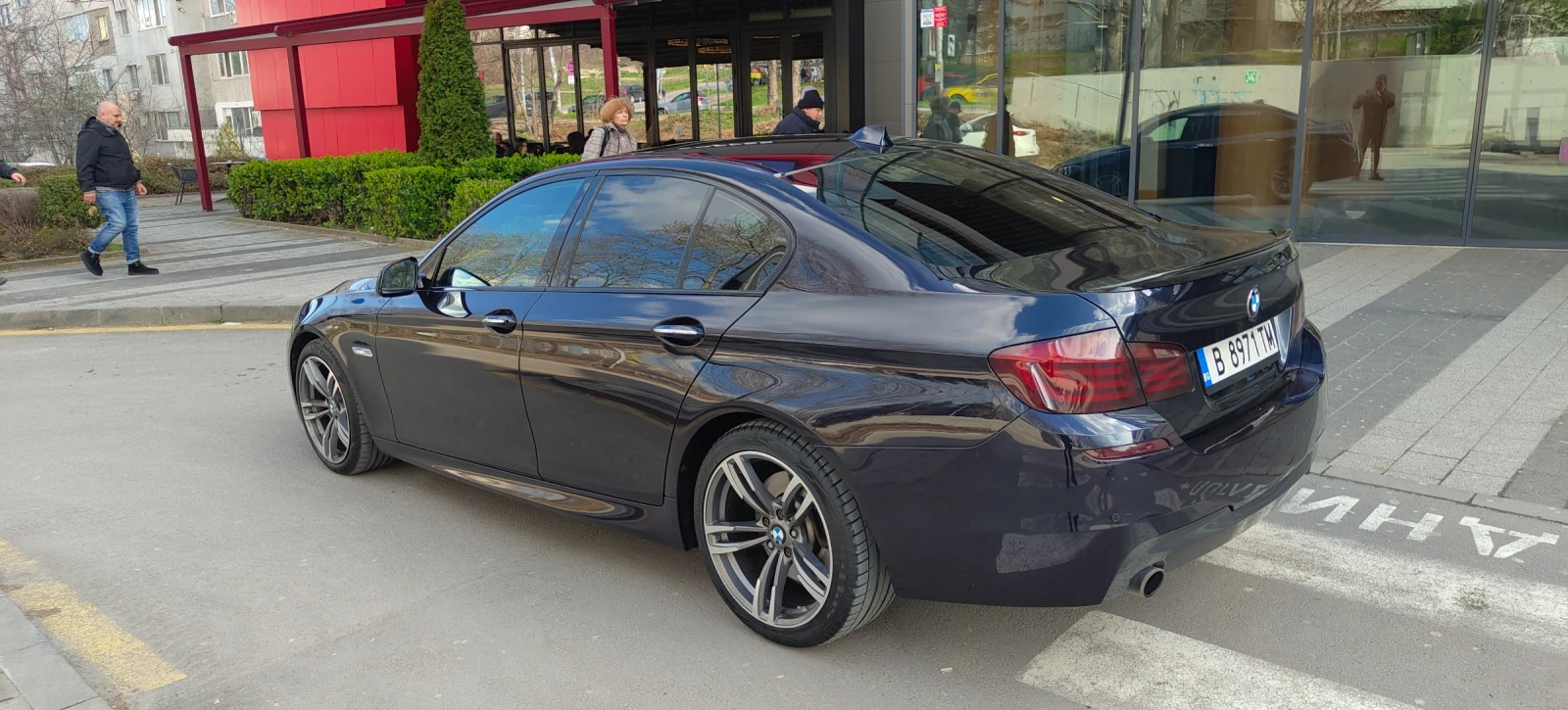 BMW 535 D X-Drive 313hp, снимка 3 - Автомобили и джипове - 54128931