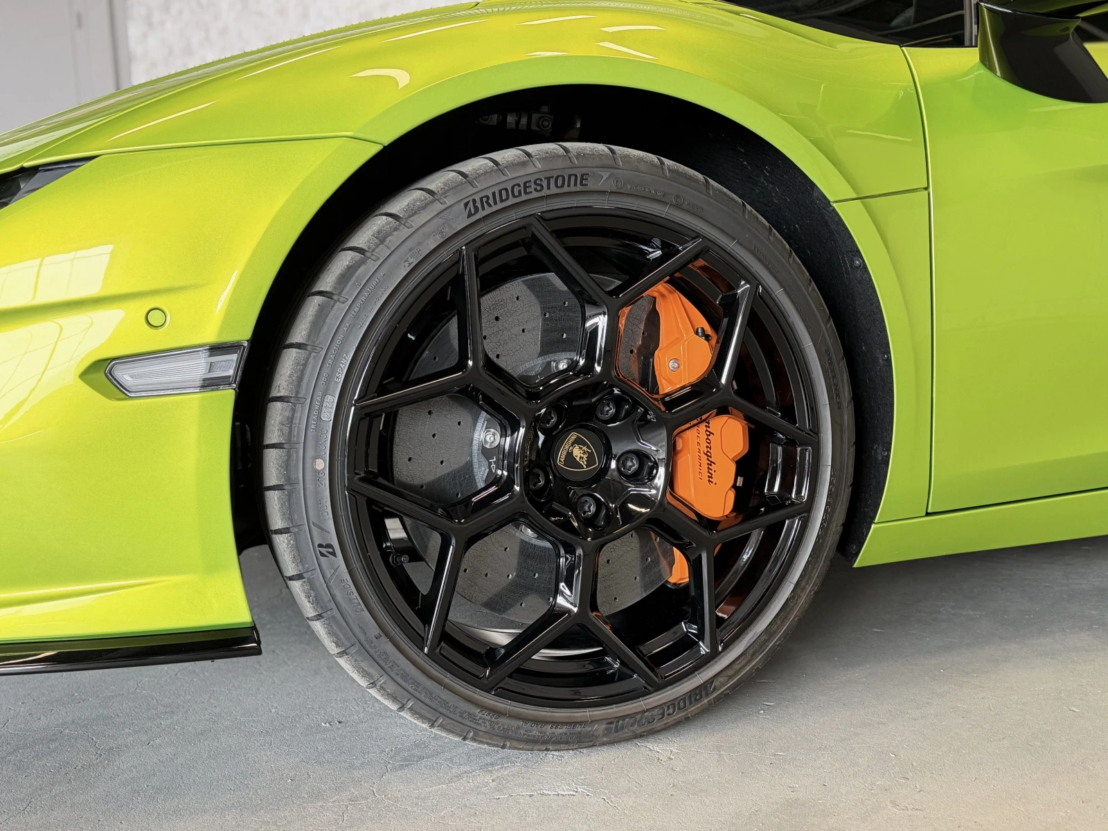 Lamborghini Temerario PHEV KERAMIK LIFT-SYSTEM CARBON, снимка 11 - Автомобили и джипове - 54543290