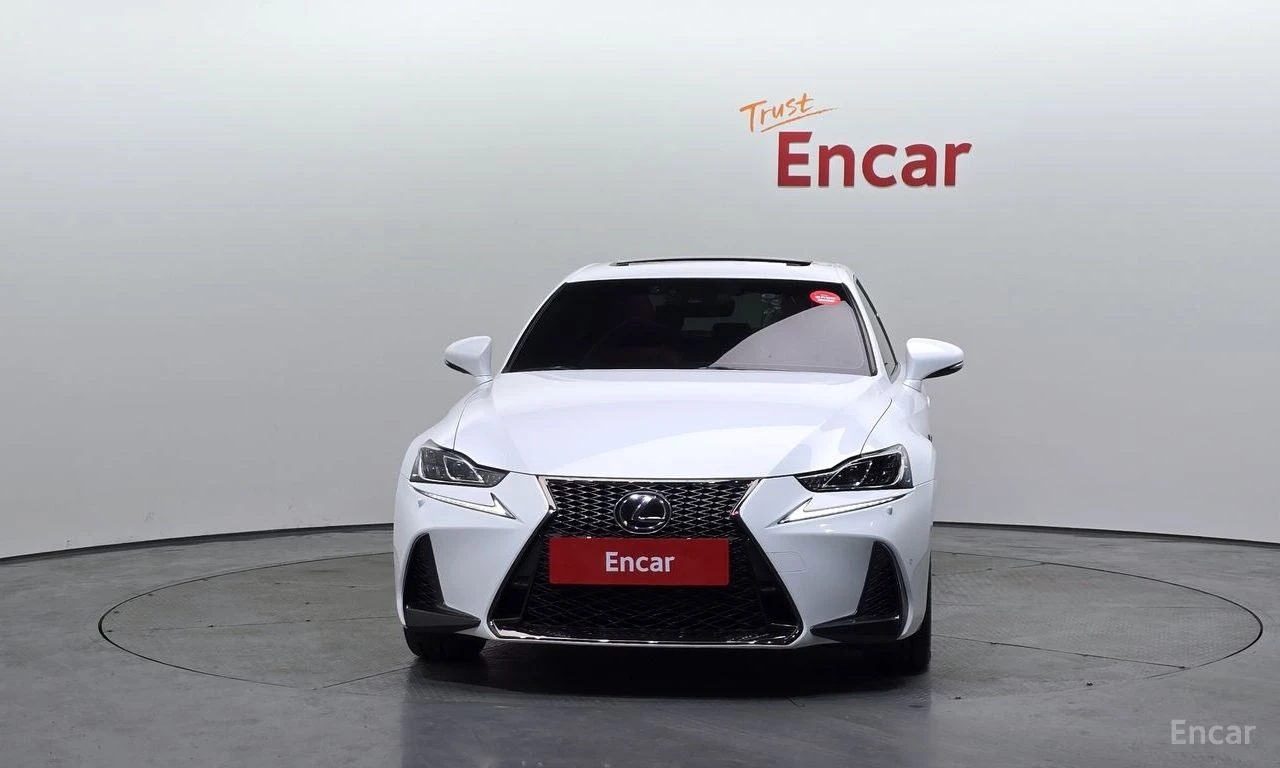 Lexus IS 300 F* SPORT* ПОДГРЕВ* ОБДУХВАНЕ* LANE* ASSIST* 360КАМ, снимка 3 - Автомобили и джипове - 54580724