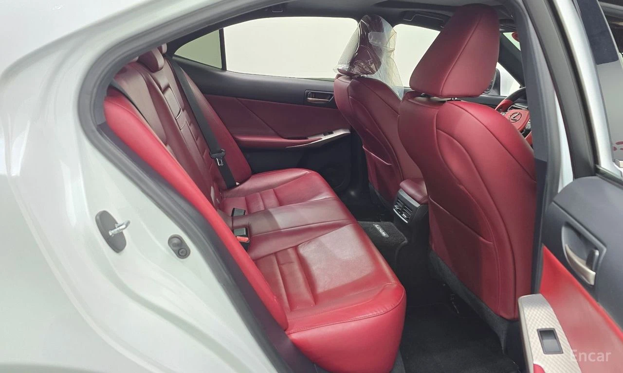 Lexus IS 300 F* SPORT* ПОДГРЕВ* ОБДУХВАНЕ* LANE* ASSIST* 360КАМ, снимка 15 - Автомобили и джипове - 54580724