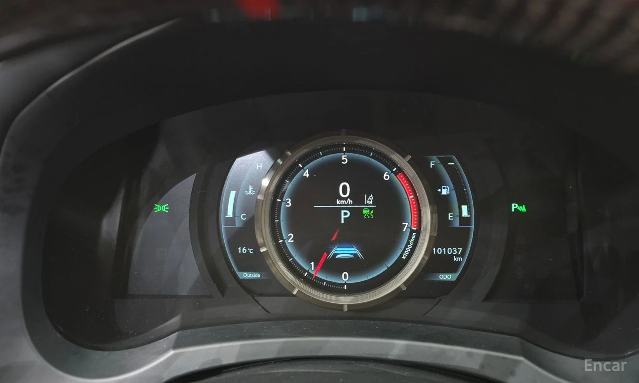 Lexus IS 300 F* SPORT* ПОДГРЕВ* ОБДУХВАНЕ* LANE* ASSIST* 360КАМ, снимка 11 - Автомобили и джипове - 54580724