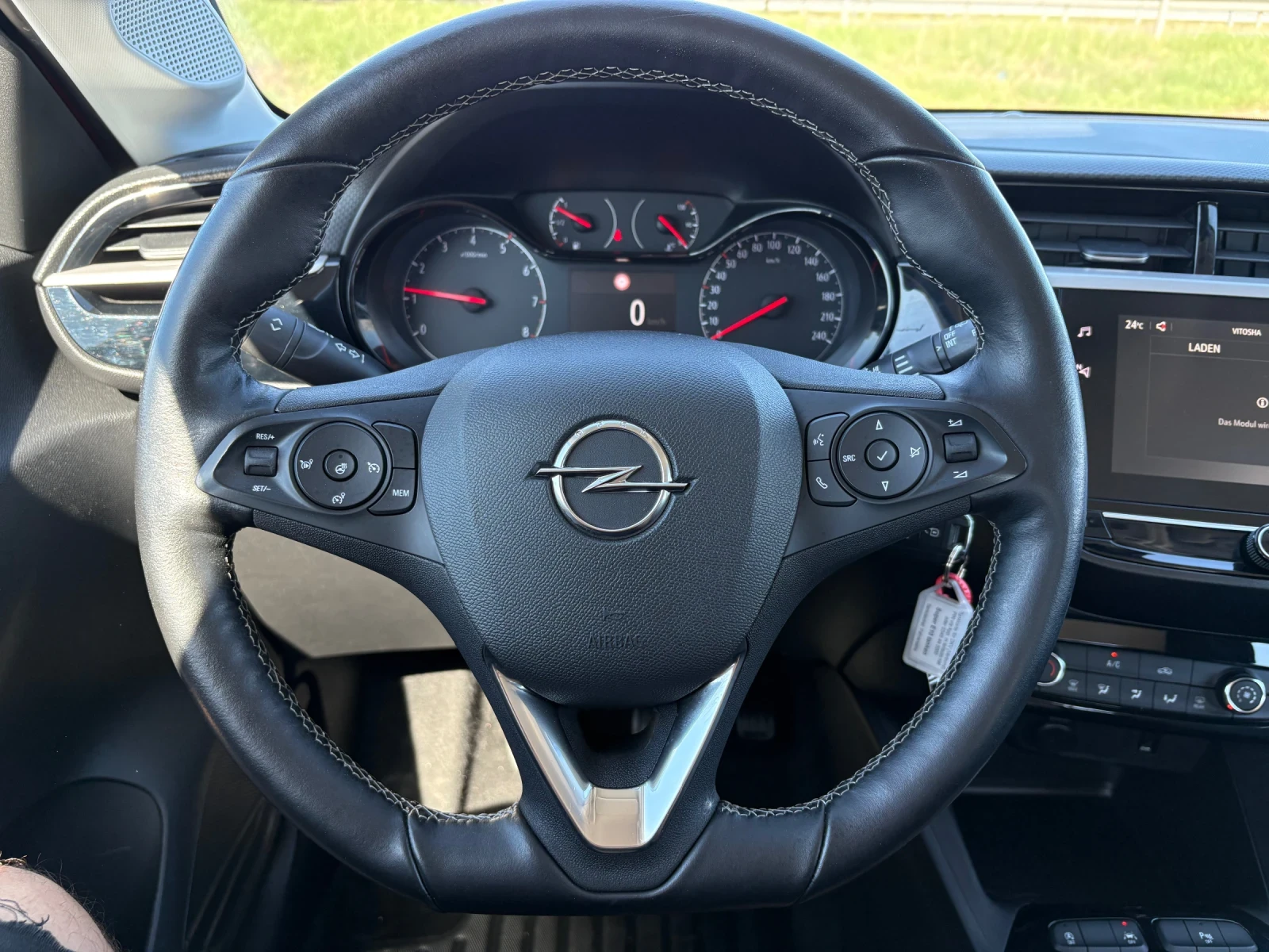 Opel Corsa 1.2i, снимка 12 - Автомобили и джипове - 54707845