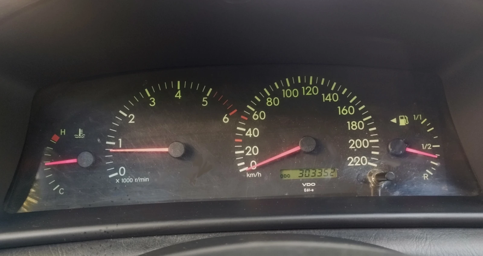 Toyota Corolla D4D, снимка 3 - Автомобили и джипове - 54718719