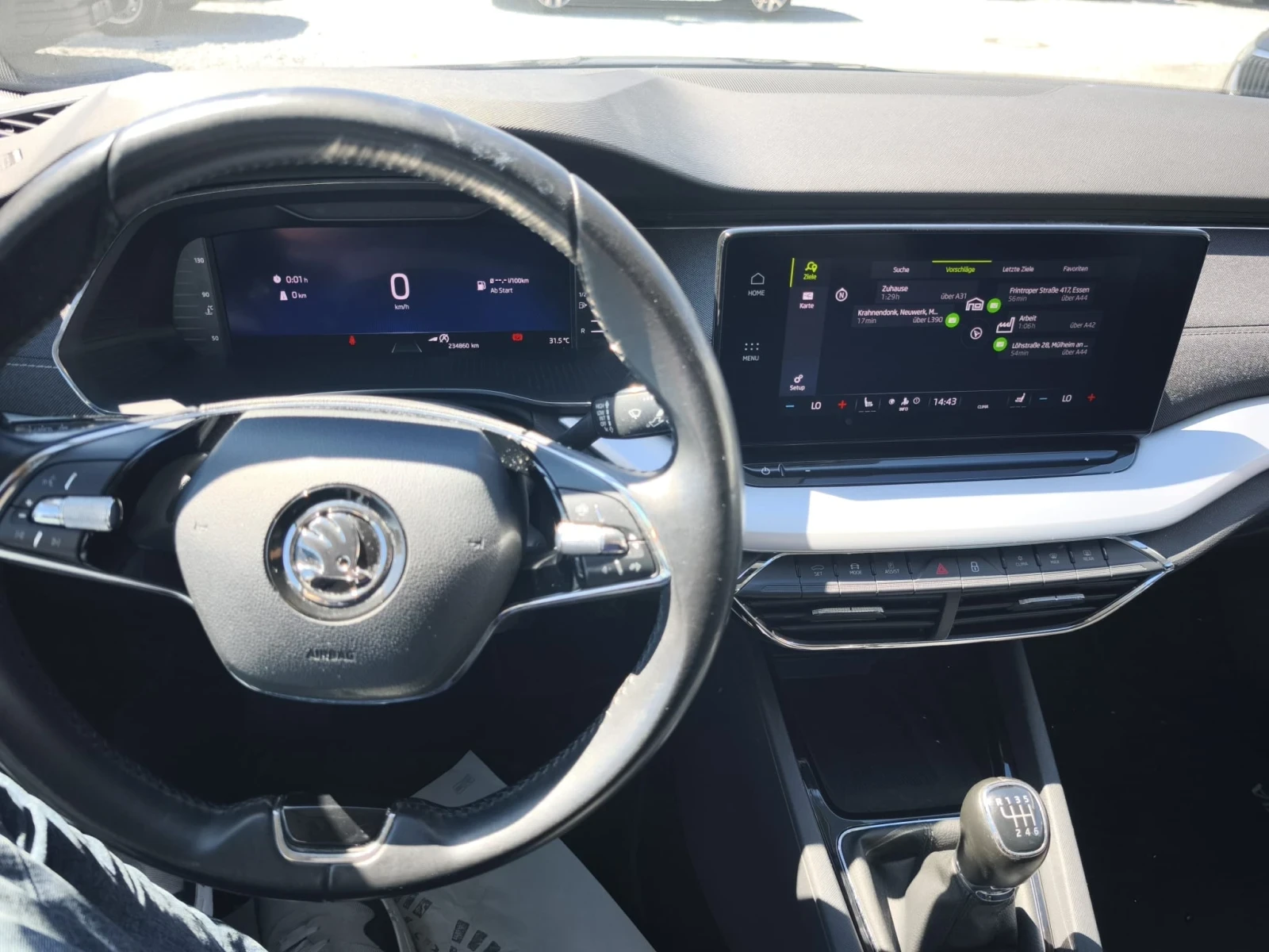 Skoda Octavia 2.0tdi/сервизна история/обслужен ангренажен ремък, снимка 10 - Автомобили и джипове - 54766156