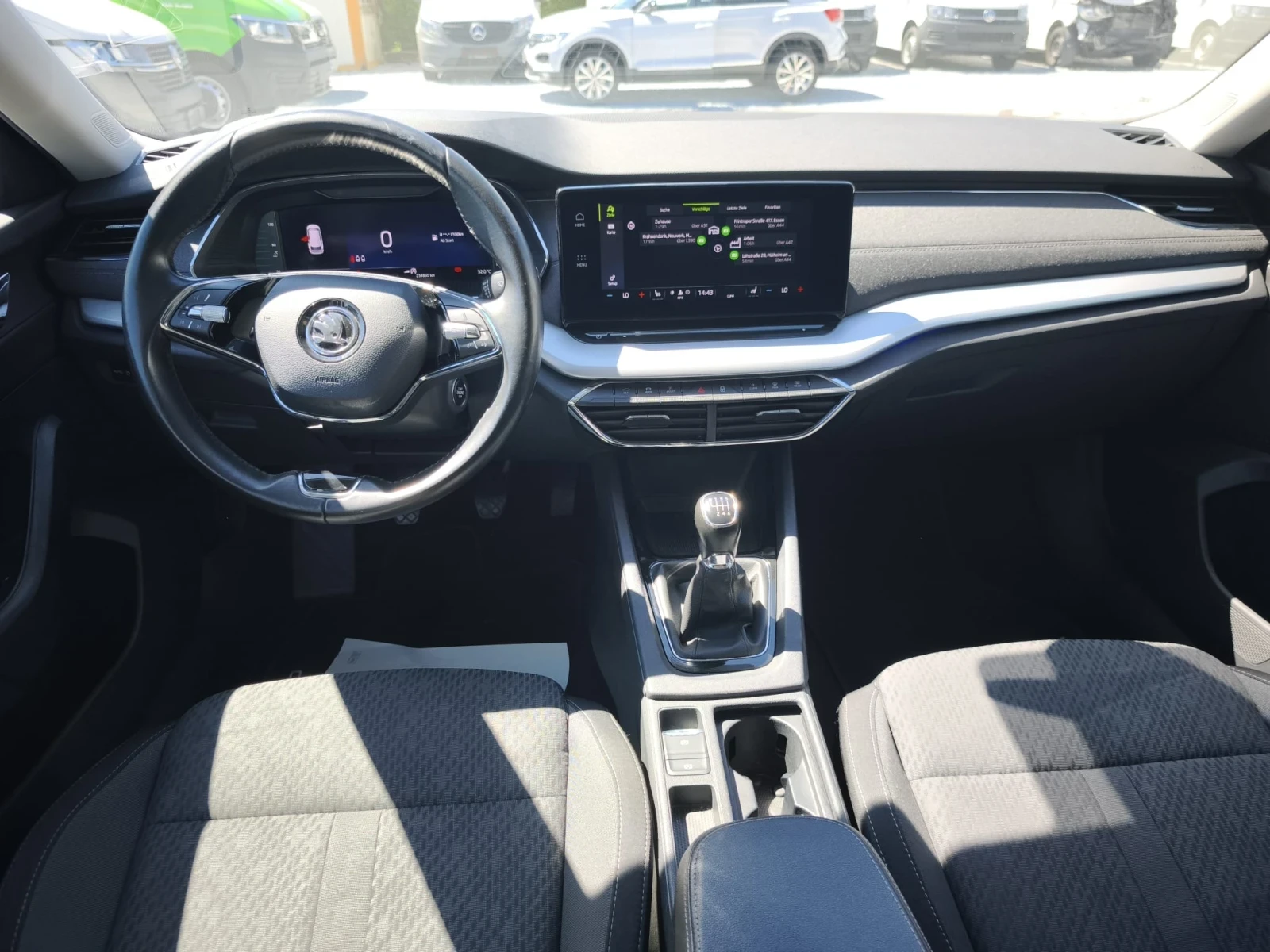 Skoda Octavia 2.0tdi/сервизна история/обслужен ангренажен ремък, снимка 12 - Автомобили и джипове - 54766156