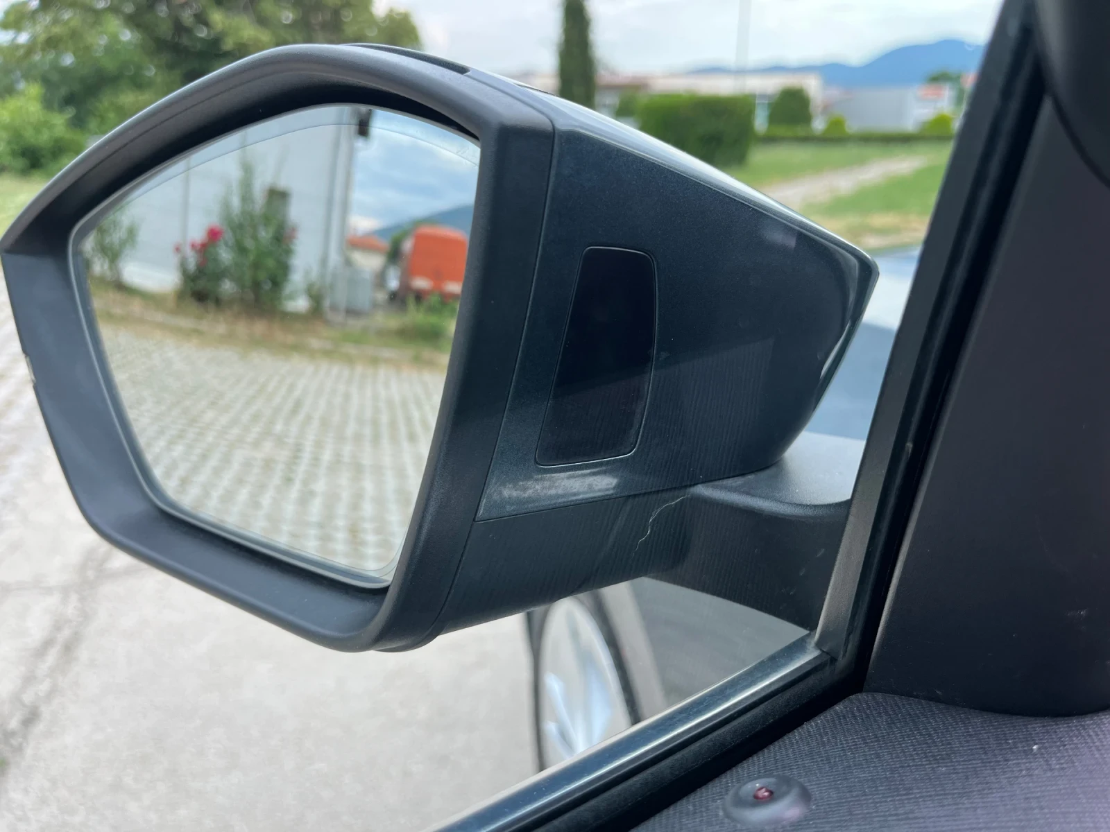 Skoda Octavia 2.0tdi/сервизна история/Германия/Обслужена, снимка 10 - Автомобили и джипове - 54766156