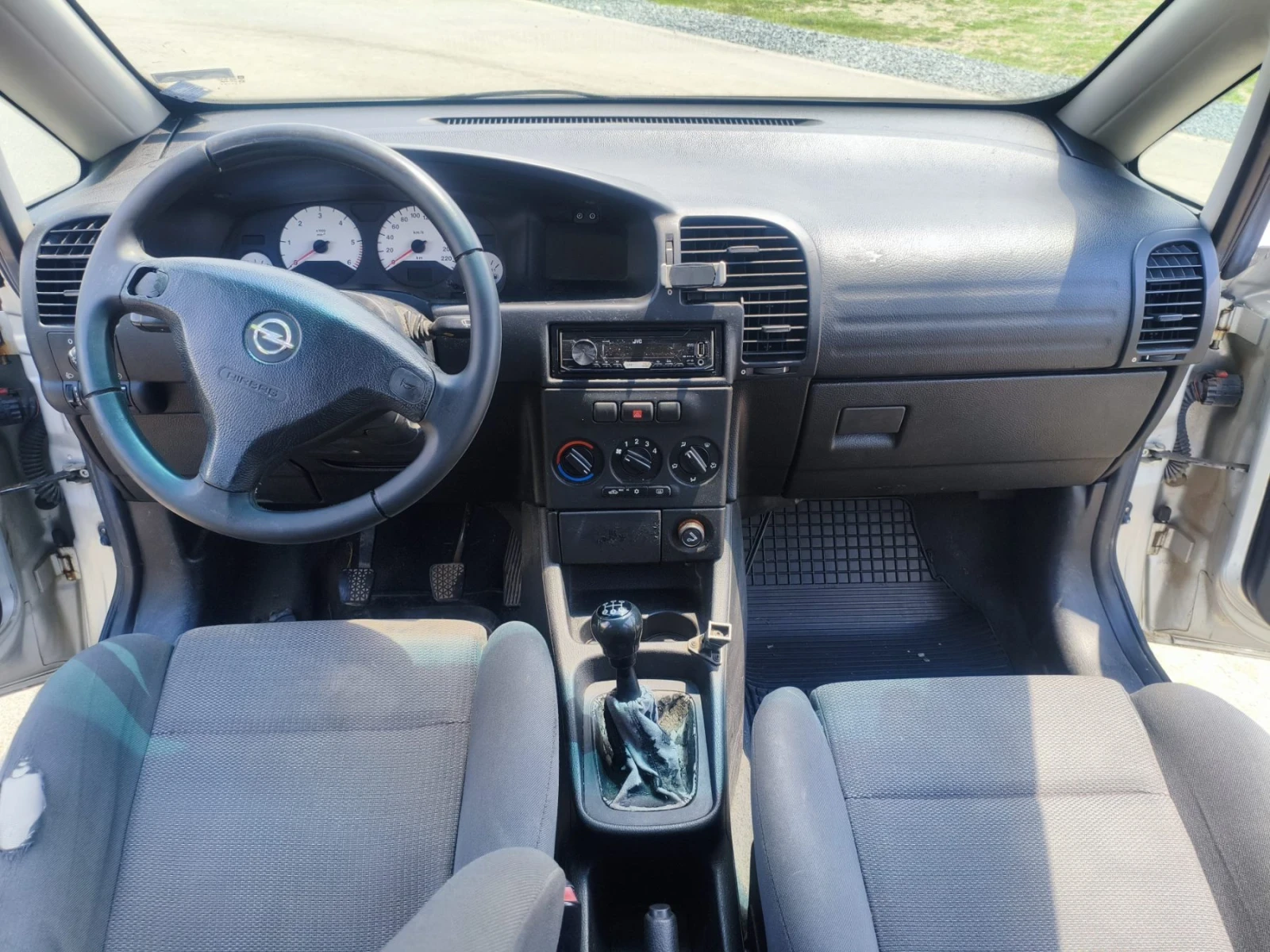 Opel Zafira, снимка 11 - Автомобили и джипове - 55034503