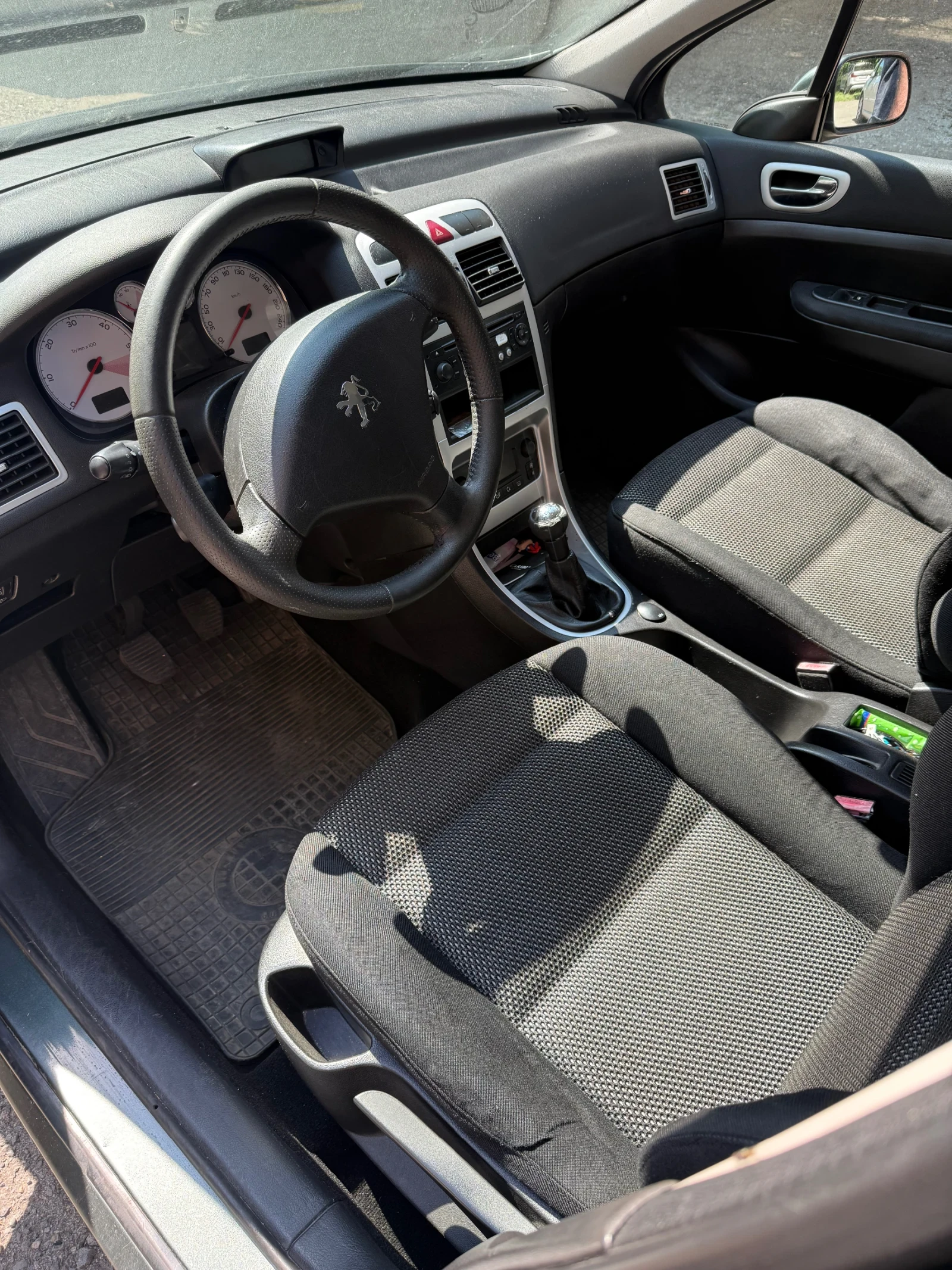Peugeot 307 1.6 HDI, снимка 5 - Автомобили и джипове - 55076002