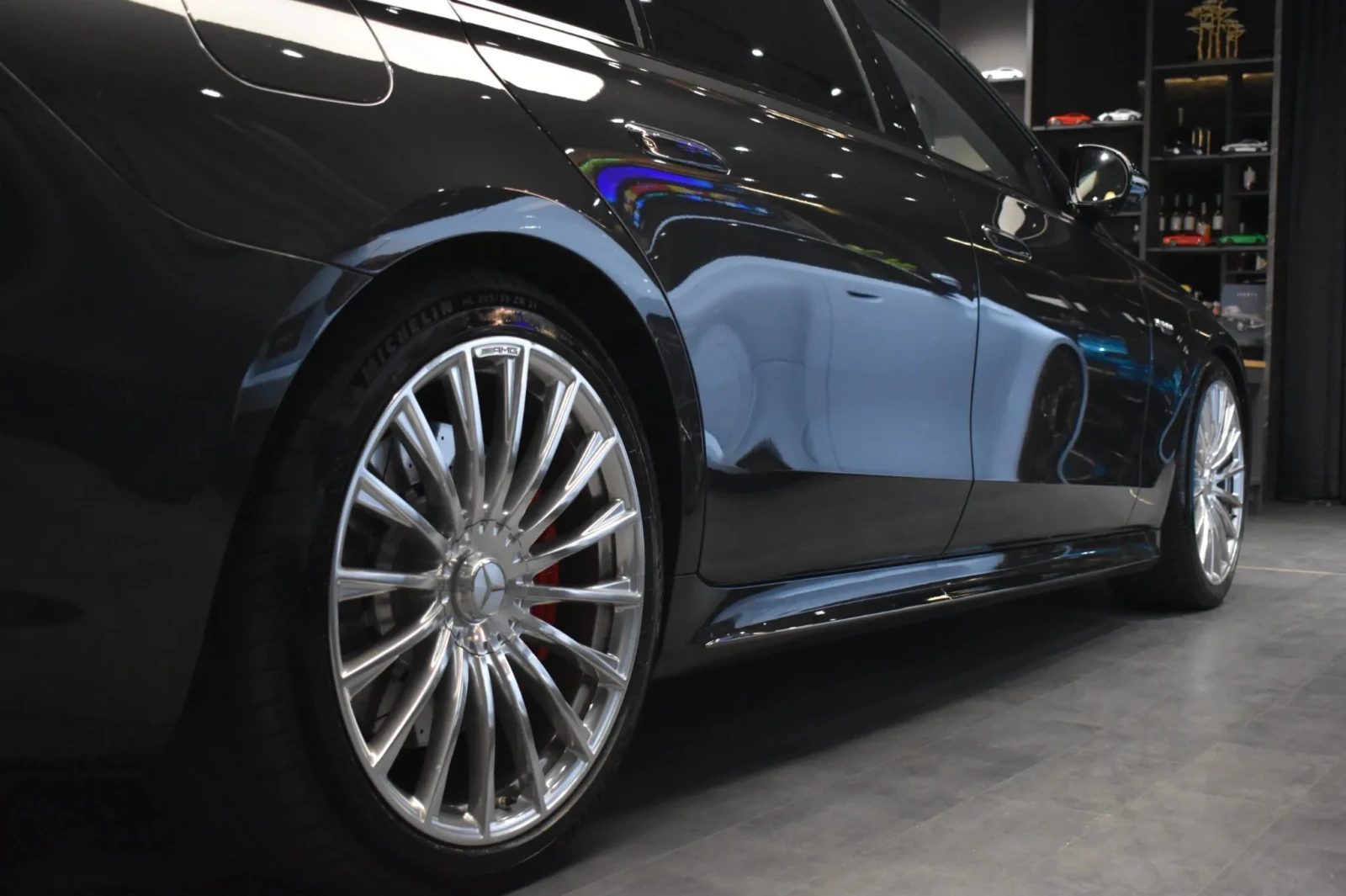 Mercedes-Benz S 63 AMG E-Performance Long 4Matic, снимка 5 - Автомобили и джипове - 55637081