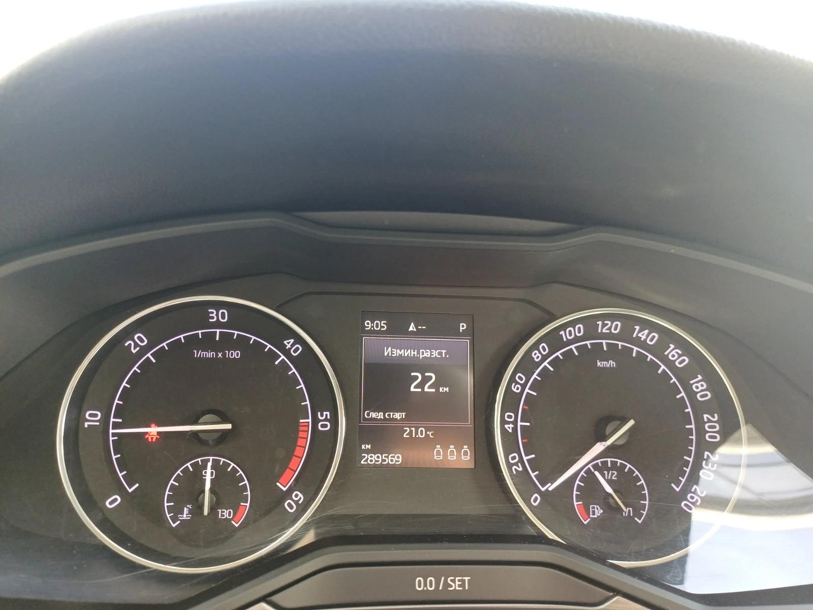 Skoda Superb 2.0 TDI, снимка 10 - Автомобили и джипове - 55715277