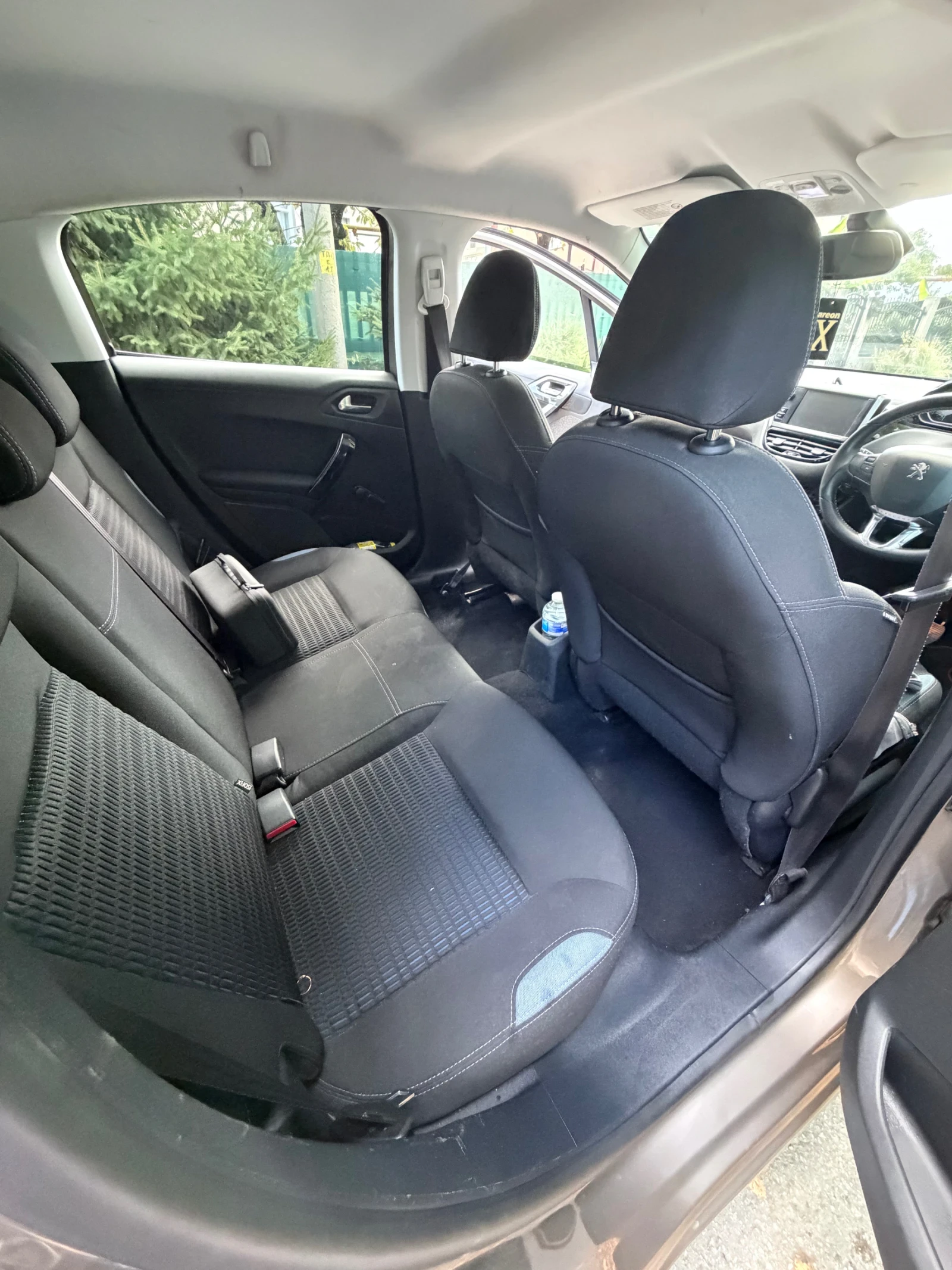 Peugeot 208, снимка 6 - Автомобили и джипове - 56530745