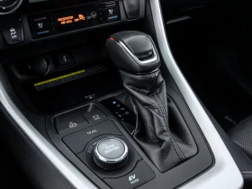 Toyota Rav4 LIMITED* HYBRID* DISTRONIC* 360 КАМЕРИ* ОБДУХВАНЕ, снимка 13