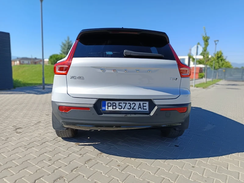 Volvo XC40 2.0 T5 251кс 10 хиляди км, снимка 5 - Автомобили и джипове - 48698428