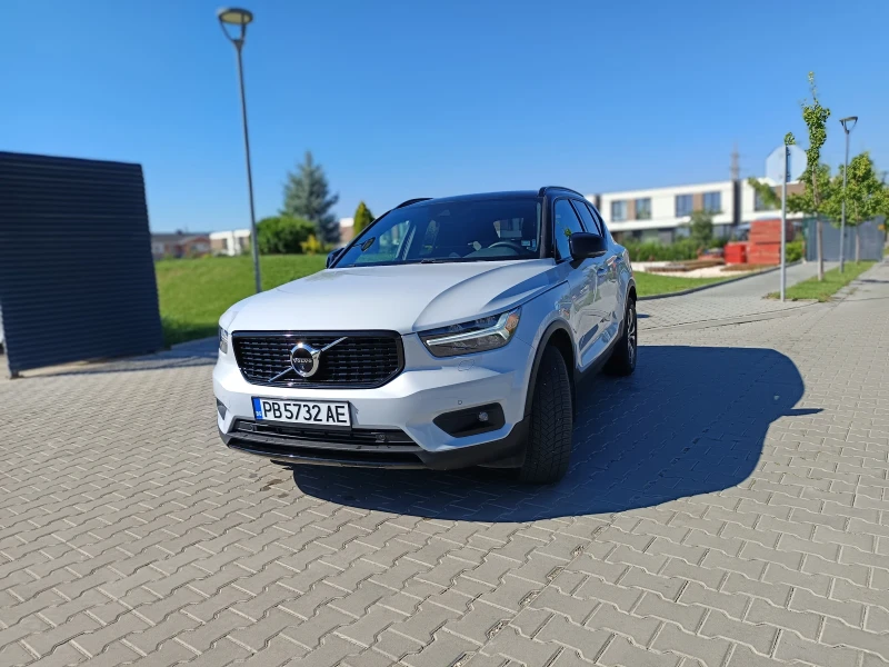 Volvo XC40 2.0 T5 251кс 10 хиляди км, снимка 2 - Автомобили и джипове - 48698428