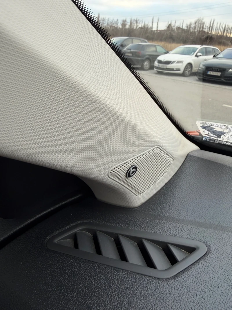 VW T-Roc * 4Motion* Digital Cockpit* Full Led* DSG* , снимка 12 - Автомобили и джипове - 52913807