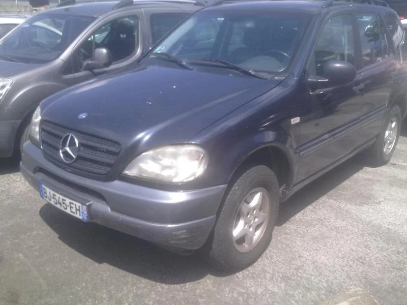 Mercedes-Benz ML 320 3.2 V6 18V, снимка 1 - Автомобили и джипове - 48320354