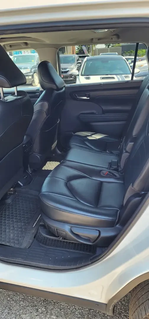 Toyota Highlander Hybrid XLE AWD 8 seats, снимка 7 - Автомобили и джипове - 55312144