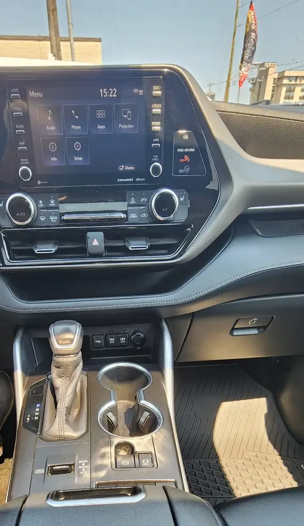 Toyota Highlander Hybrid XLE AWD 8 seats, снимка 14 - Автомобили и джипове - 55312144