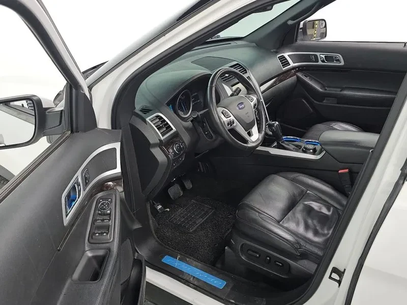 Ford Explorer 3.5 AWD - САМО 30% АВАНС, снимка 10 - Автомобили и джипове - 56368588