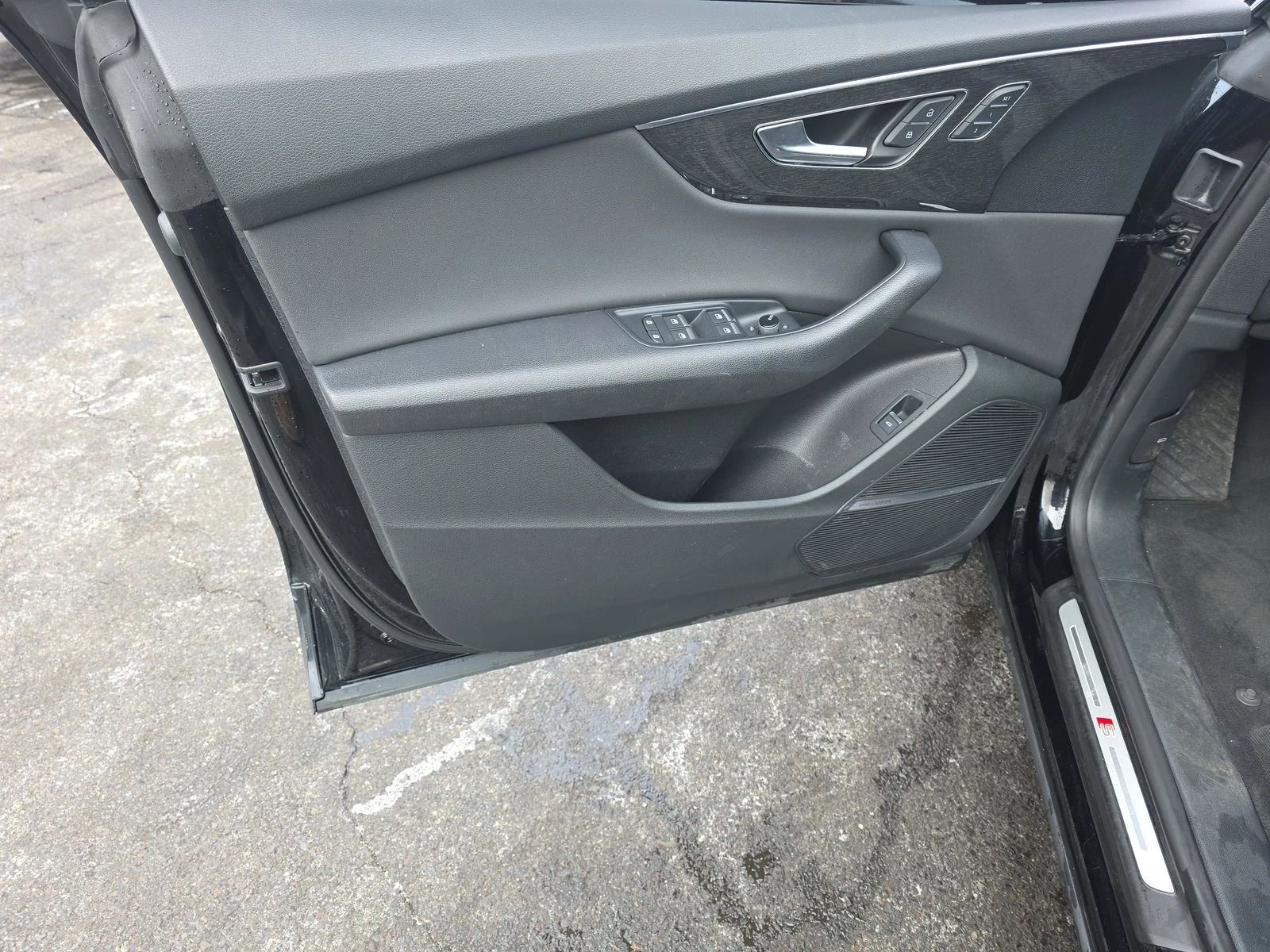 Audi Q8 Premium Plus S-Line | ПАНОРАМА | 360 КАМЕРИ |  - изображение 10