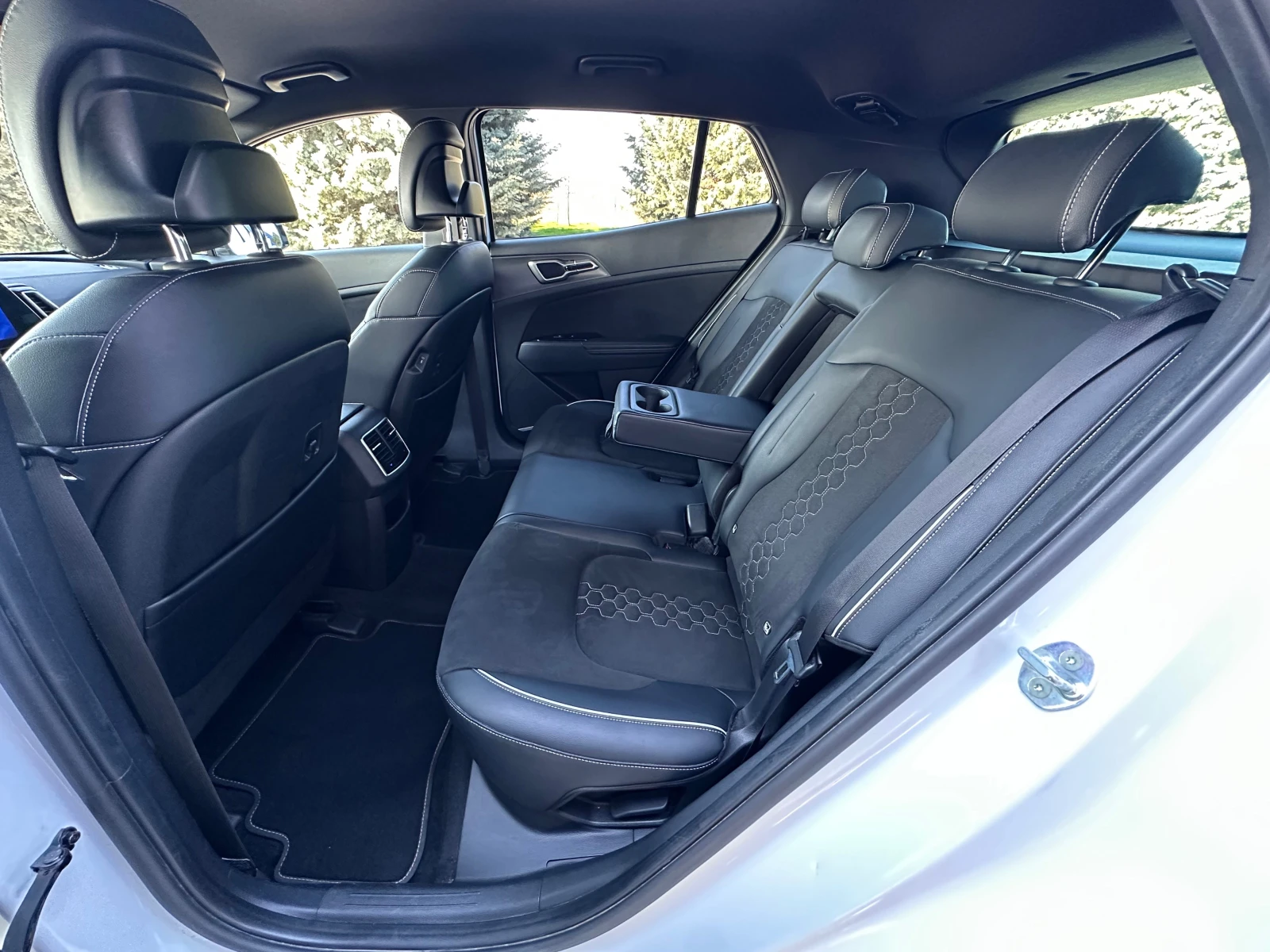 Kia Sportage GT-Line/4x4/1.6 GDI PHEV/265кс/Keyless Go/Подгрев, снимка 11 - Автомобили и джипове - 53939946