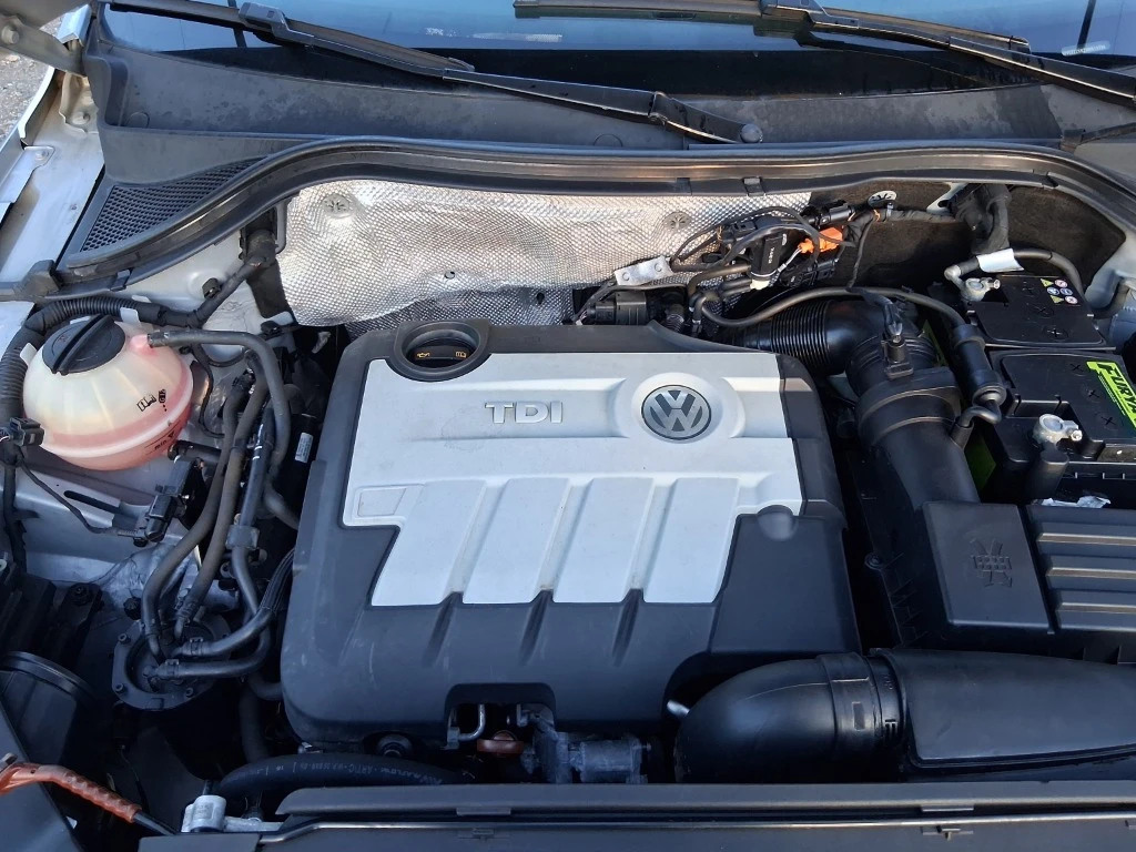 VW Tiguan АВТОМАТИК 4x4 , снимка 10 - Автомобили и джипове - 54034140