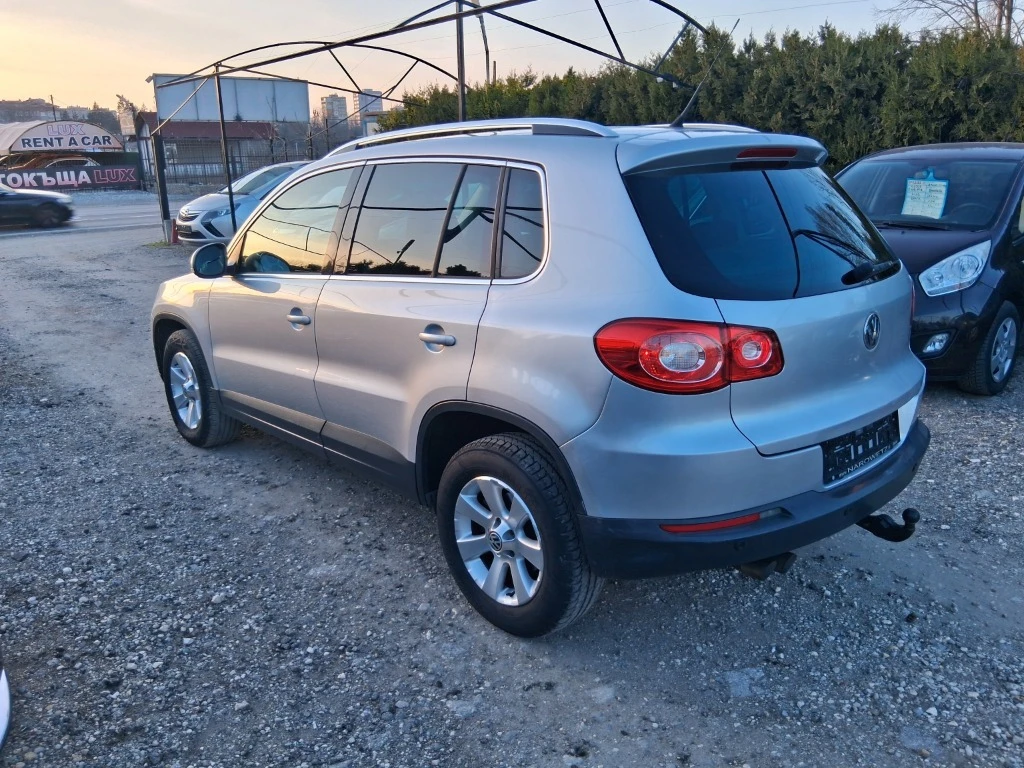 VW Tiguan АВТОМАТИК 4x4 , снимка 4 - Автомобили и джипове - 54034140