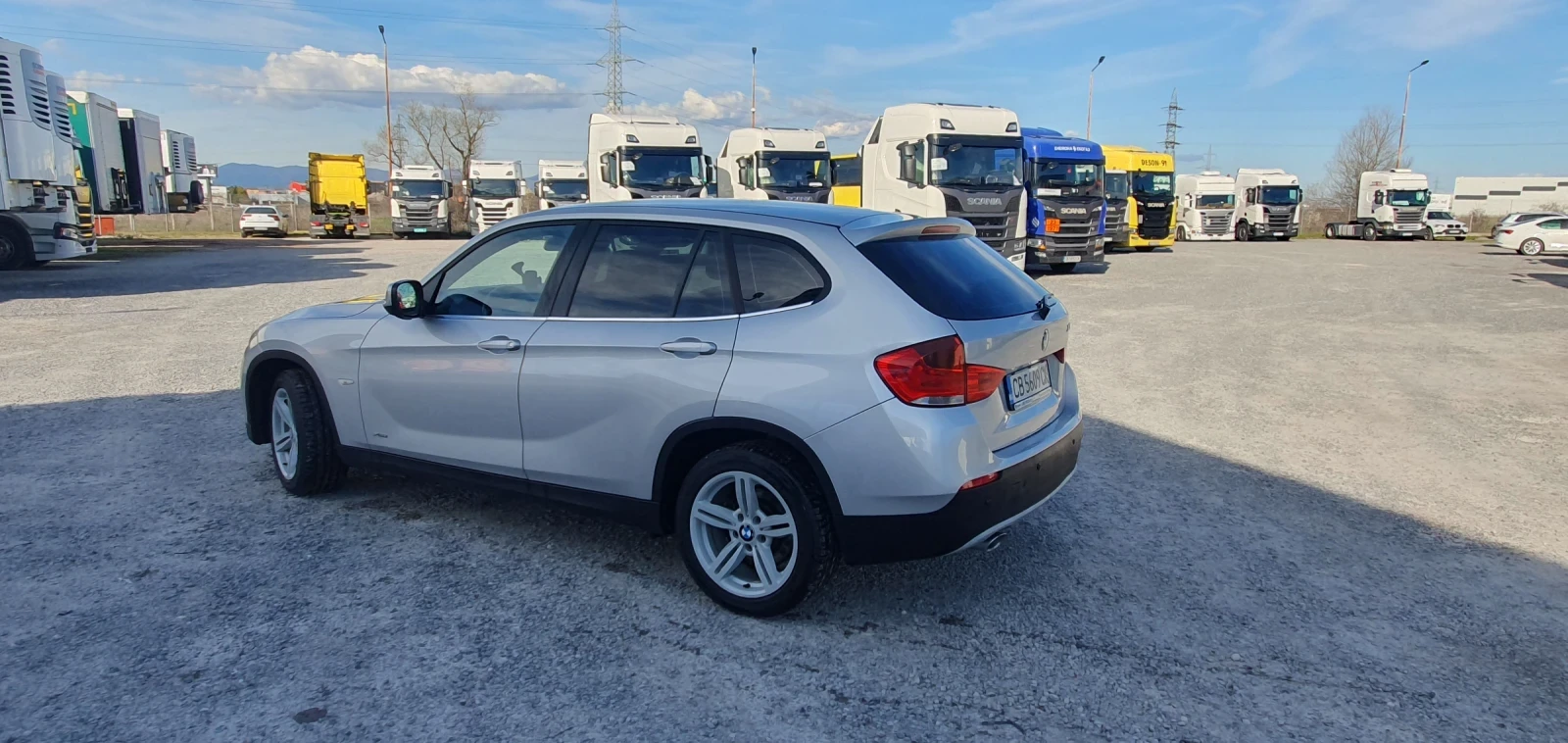 BMW X1, снимка 3 - Автомобили и джипове - 54113159