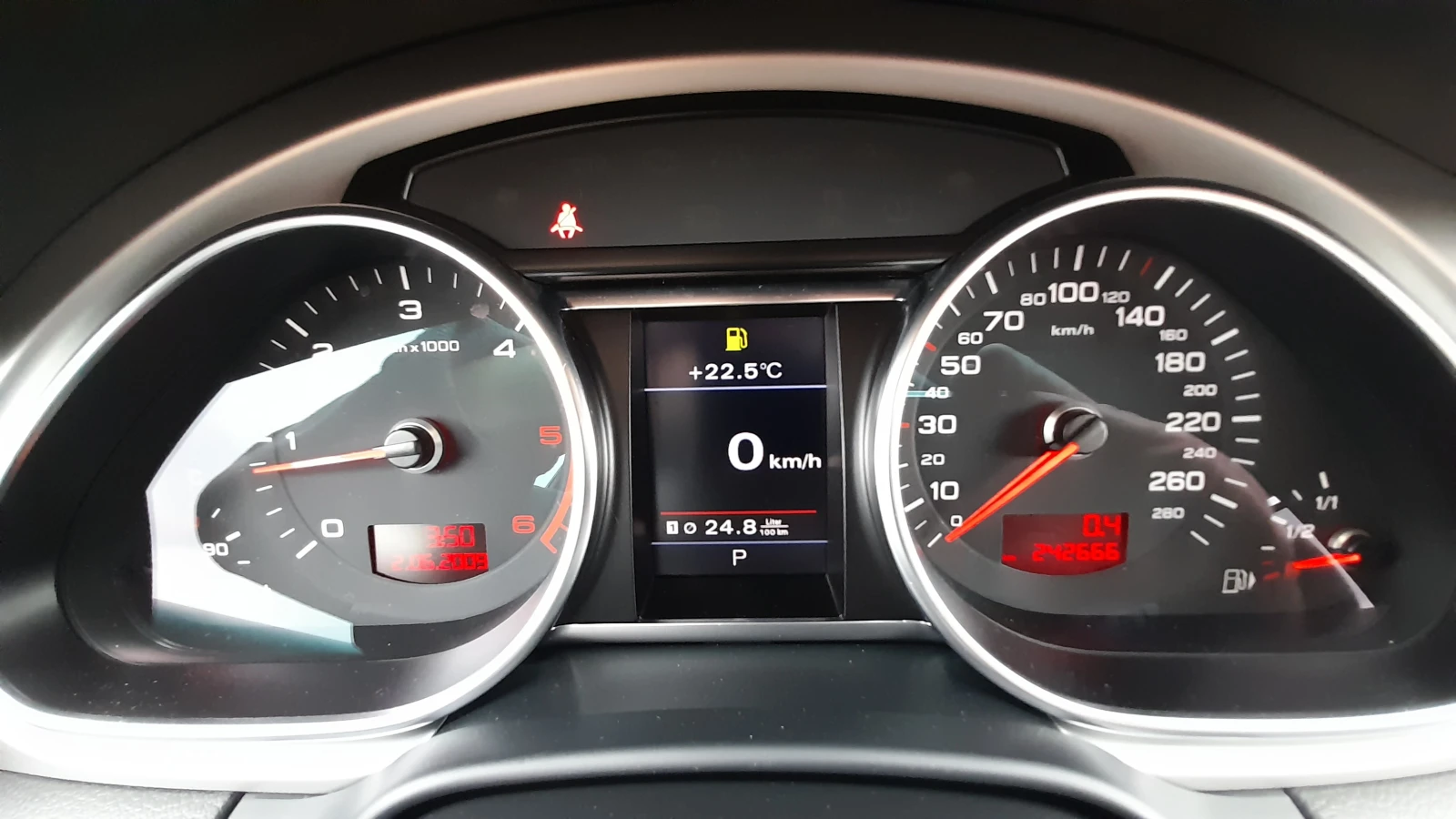 Audi Q7 4.2 TDI - S-LINE , снимка 16 - Автомобили и джипове - 54654854