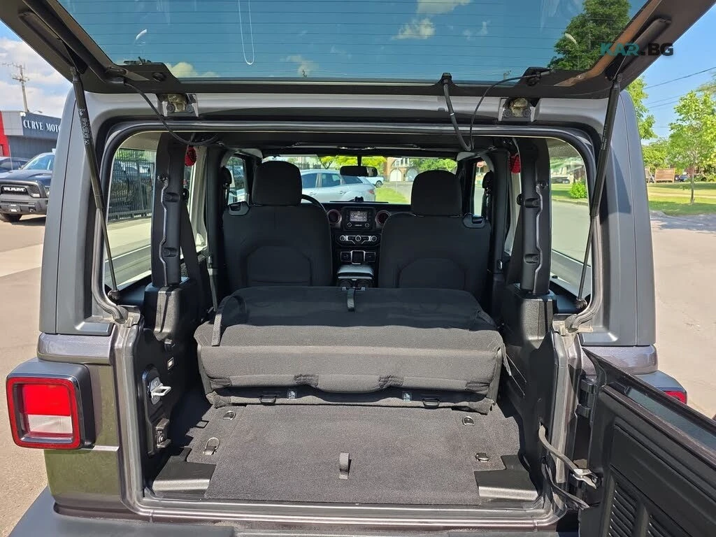 Jeep Wrangler Sport* 4WD* АвтоКредит* (ЦЕНА ДО БГ), снимка 17 - Автомобили и джипове - 54933245