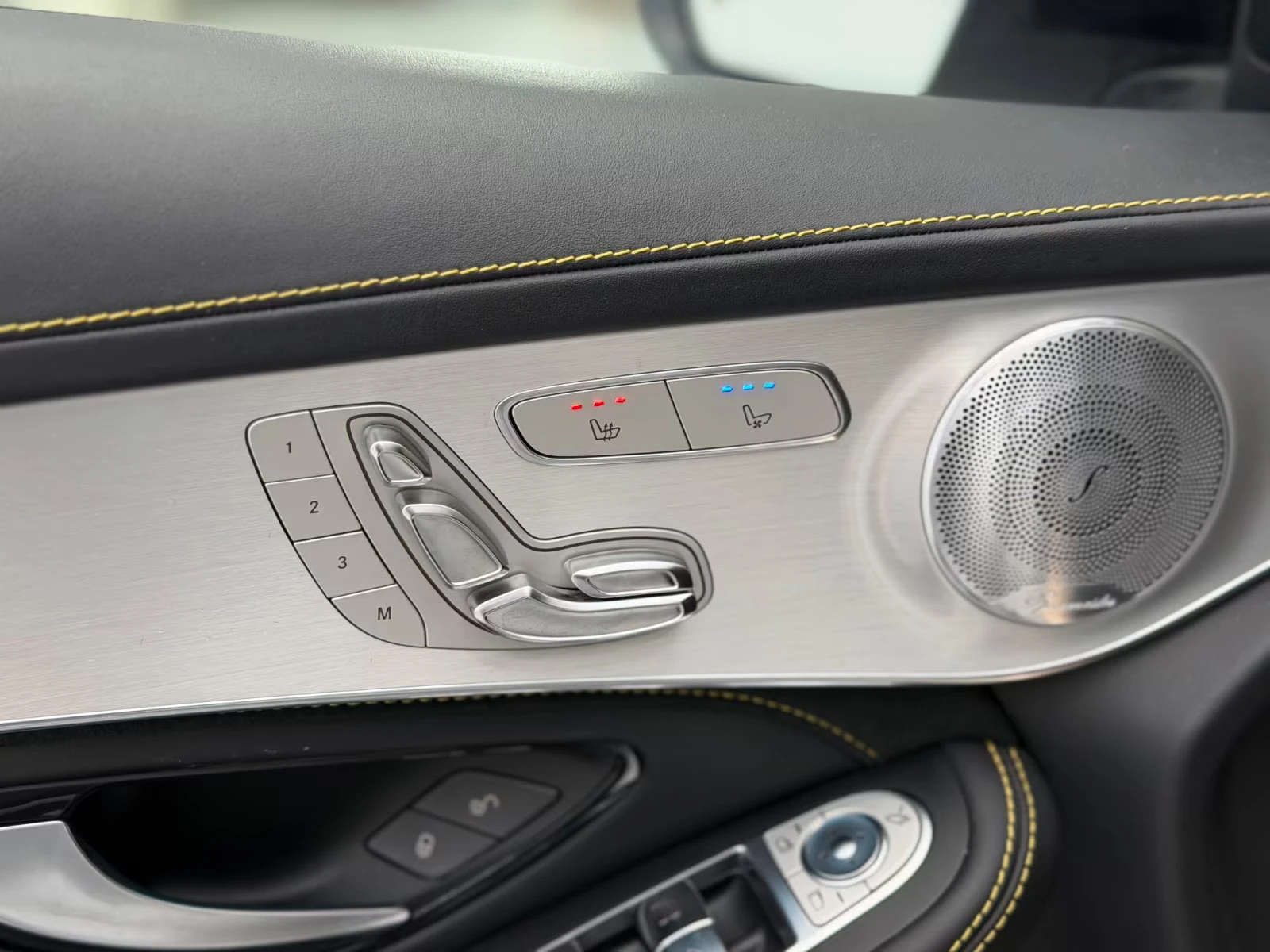 Mercedes-Benz GLC 63 AMG COUPE/510/EDITION ONE/CARBON/360/BURM/360/HUD/546z, снимка 13 - Автомобили и джипове - 55175054