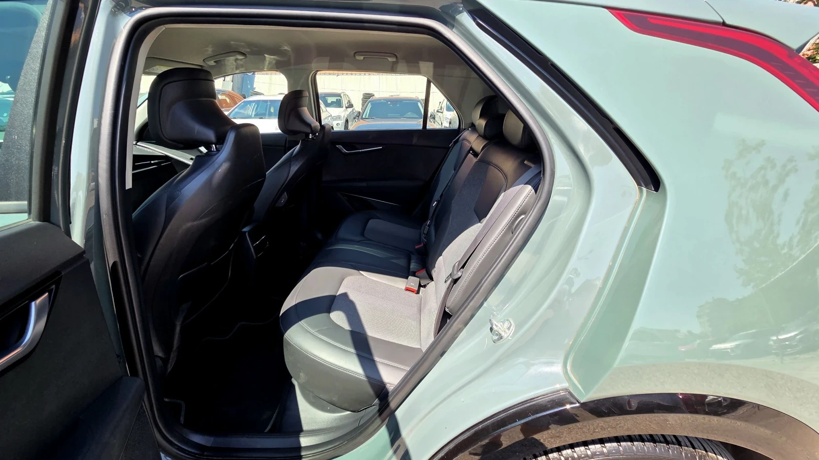 Kia Niro КАТО НОВА/21 000 КМ/2024, снимка 9 - Автомобили и джипове - 55200037