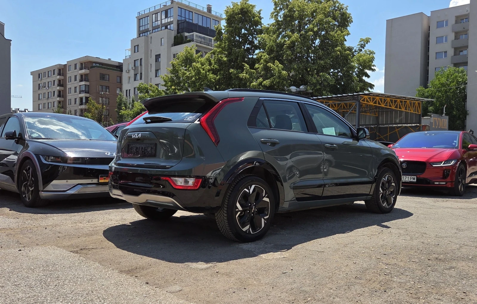 Kia Niro КАТО НОВА/21 000 КМ/2024, снимка 3 - Автомобили и джипове - 55200037