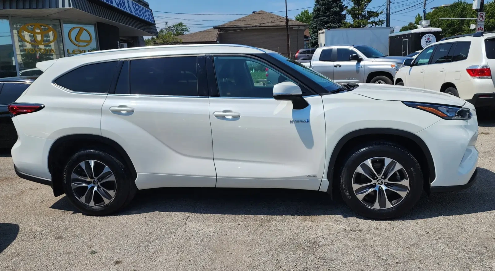 Toyota Highlander Hybrid XLE AWD 8 seats, снимка 4 - Автомобили и джипове - 55312144