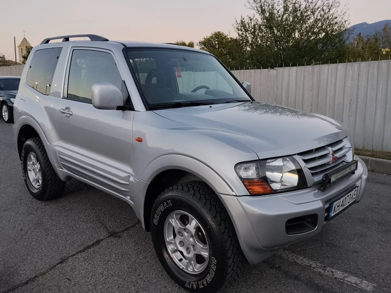 Mitsubishi Pajero 2.5TDI, снимка 2 - Автомобили и джипове - 56300970