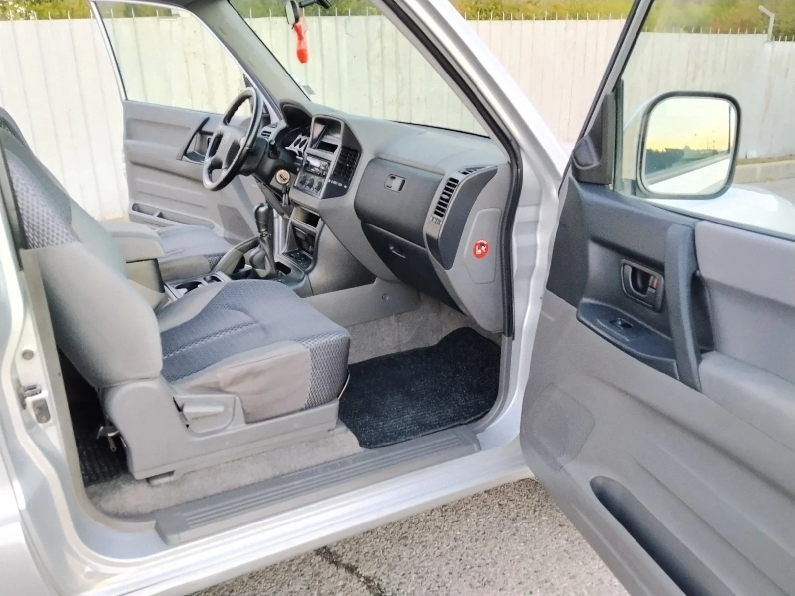 Mitsubishi Pajero 2.5TDI, снимка 12 - Автомобили и джипове - 56300970