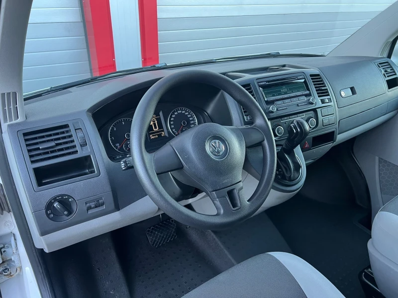 VW Transporter 2.0TDI AUTOMATIK KLIMATIK EVRO 5B ЛИЗИНГ!!!, снимка 14 - Бусове и автобуси - 48368849