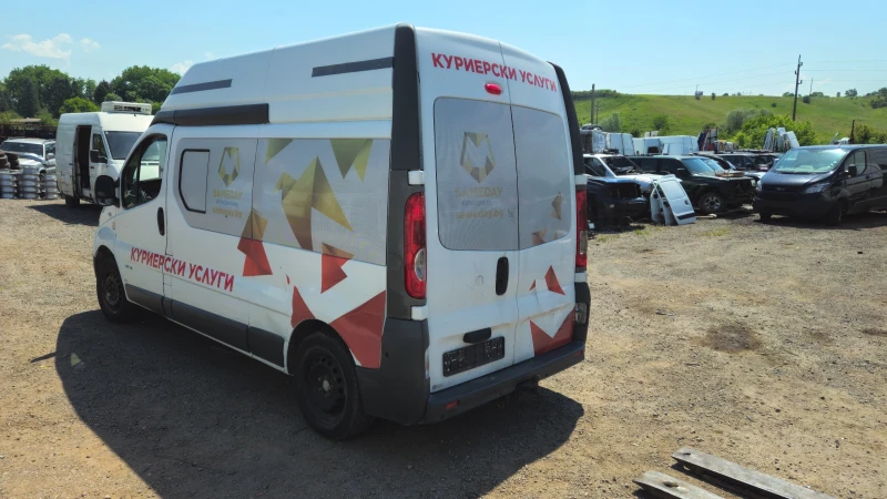 Renault Trafic 2.0dci/на части , снимка 3 - Бусове и автобуси - 50550313